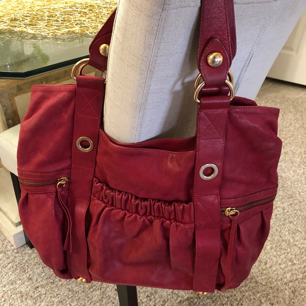 Authentic LEATHER soft Italian bag! (Spacious)